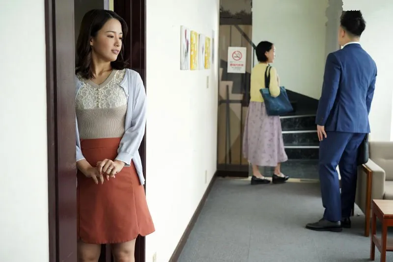 Mọi lúc…mọi nơi, em hotgirl cạnh nhà nơi tôi mới chuyển đến luôn muốn chịch với tôi