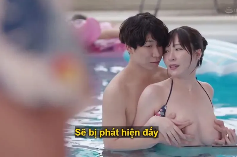Đi du lịch kỷ niệm ngày cưới, chồng bỏ vợ một mình vì bận công việc và cái kết