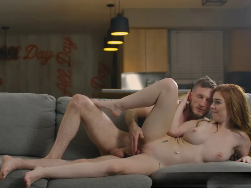 đang tăng ca mà nhân tình cứ dùng bướm lôi kéo tôi doggy cùng em